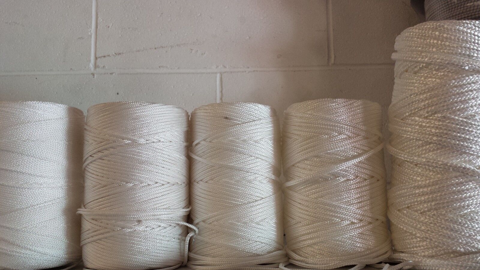 White Nylon Braided Twine (1.3mm 2mm 3mm 4mm and 6mm) x 15 Metres - Image 3